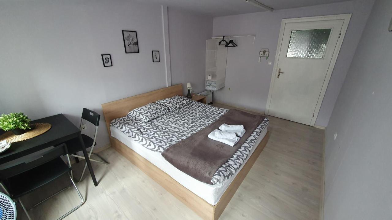 Стаи За Гости Sun House Apartment Varna ภายนอก รูปภาพ